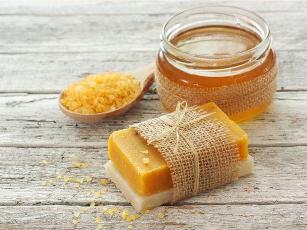 بررسی کیفیت انواع صابون عسل